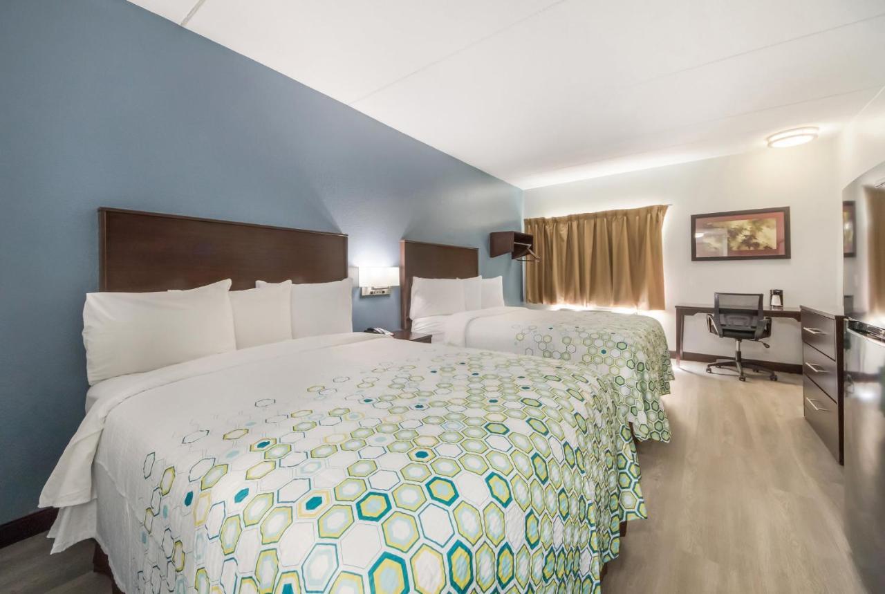 Hometowne Studios By Red Roof San Antonio - Seaworld Northwest Екстер'єр фото